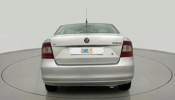 2013 Skoda Rapid ELEGANCE 1.6 TDI CR MT, Diesel, Manual, 1,29,133 km, Back/Rear