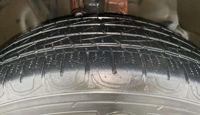 2018 Jeep Compass SPORT 1.4 PETROL, Petrol, Manual, 30,859 km, Right Front Tyre Tread