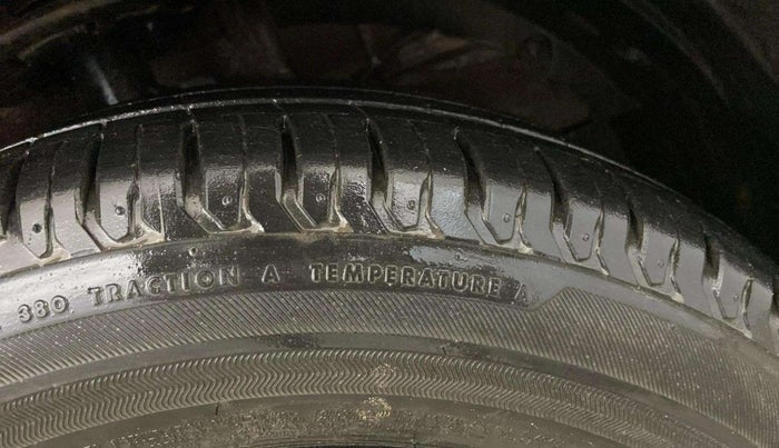2022 Maruti Ertiga ZXI+ AT SHVS, Petrol, Automatic, 13,890 km, Right Front Tyre Tread