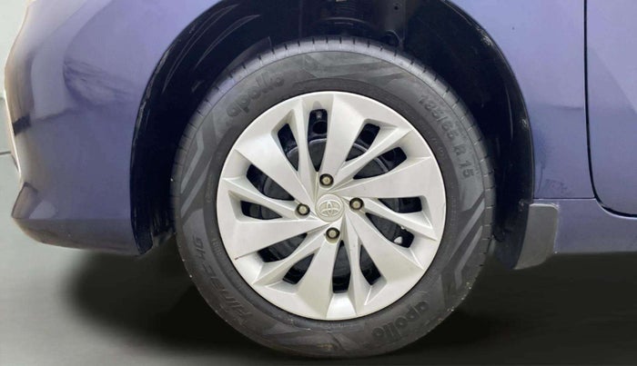 2022 Toyota Glanza E, Petrol, Manual, 26,569 km, Left Front Wheel