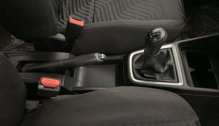 2019 Maruti Swift VXI, Petrol, Manual, 90,372 km, Gear Lever