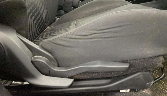 2019 Maruti Swift VXI, Petrol, Manual, 90,372 km, Driver Side Adjustment Panel