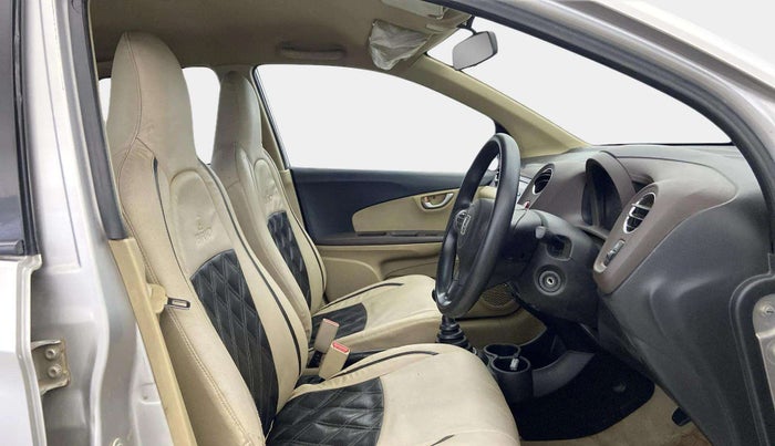 2013 Honda Brio VX MT, Petrol, Manual, 36,218 km, Right Side Front Door Cabin