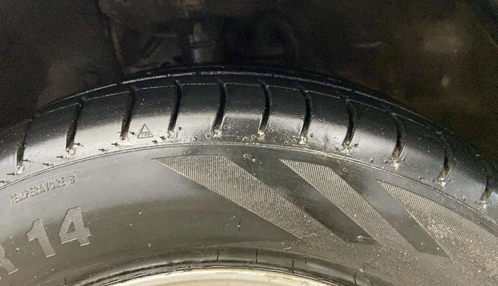 2013 Honda Brio VX MT, Petrol, Manual, 36,218 km, Left Front Tyre Tread