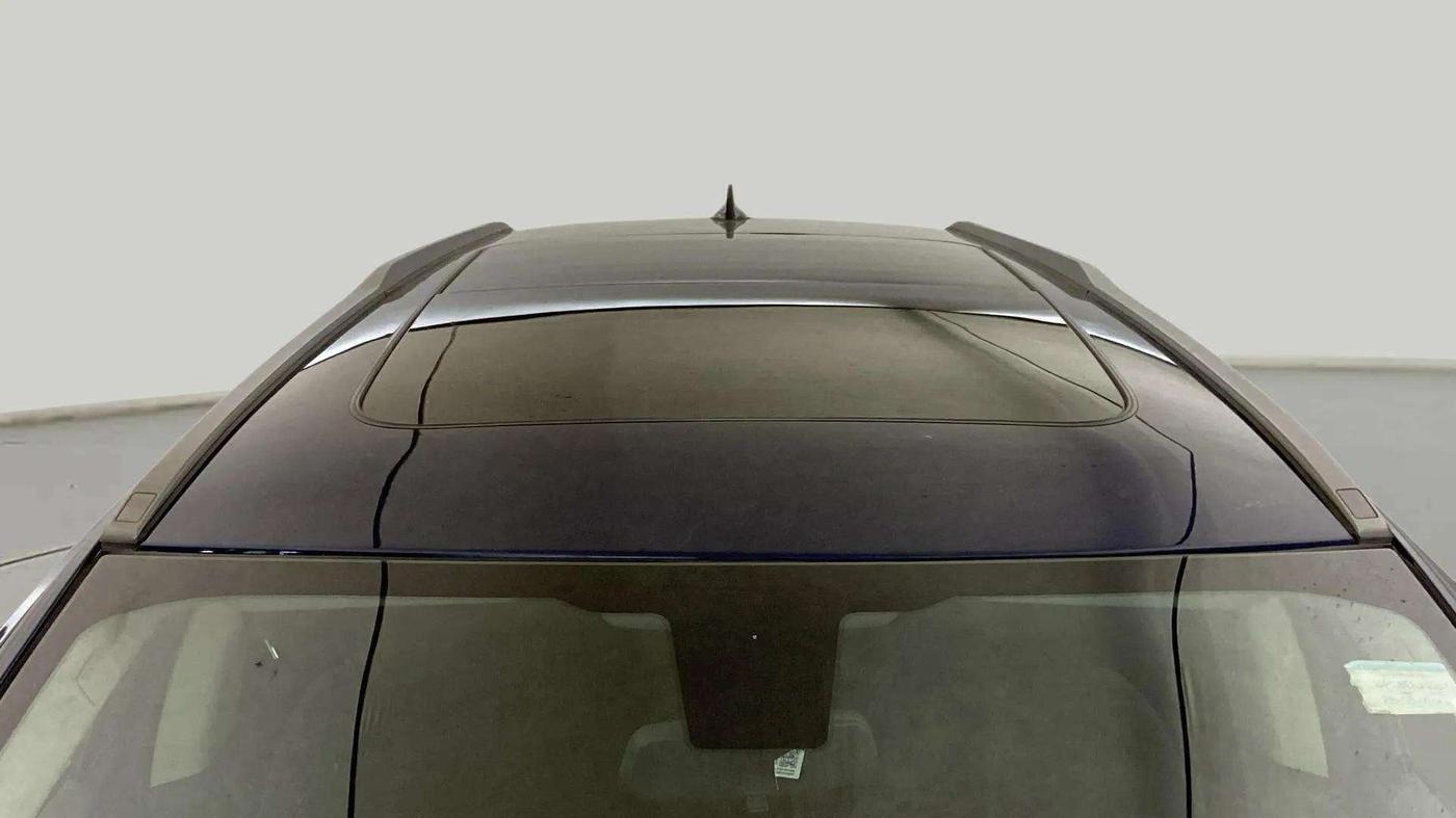 2023 Tata Safari XZ PLUS 2.0L RED DARK EDITION 7 STR MT, Diesel, Manual, 37,922 km, Moonroof/ Sunroof