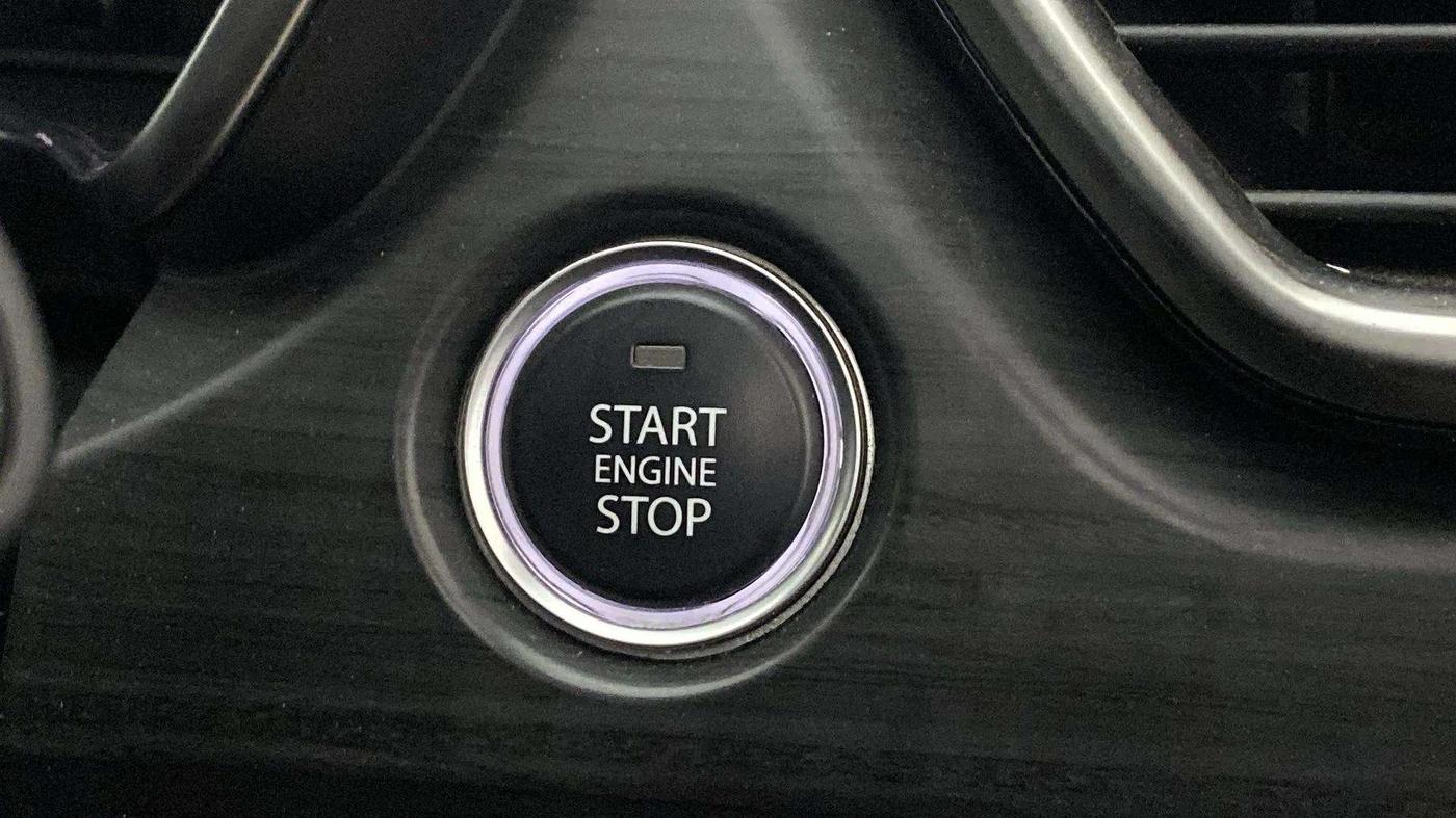 2023 Tata Safari XZ PLUS 2.0L RED DARK EDITION 7 STR MT, Diesel, Manual, 37,922 km, Keyless Start/ Stop Button