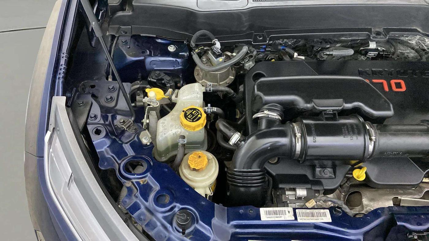 2023 Tata Safari XZ PLUS 2.0L RED DARK EDITION 7 STR MT, Diesel, Manual, 37,922 km, Engine View - Right