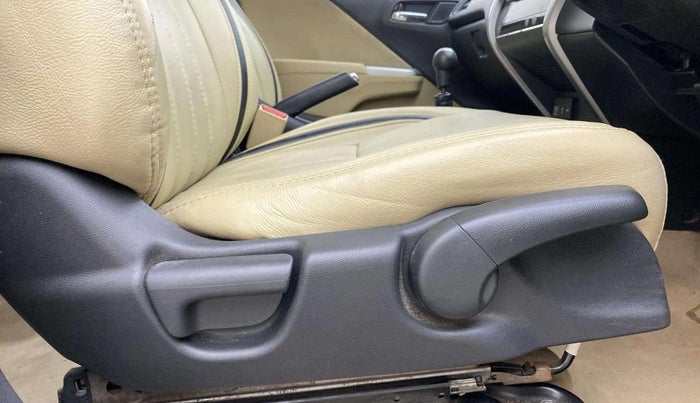 2016 Honda City 1.5L I-VTEC V MT, Petrol, Manual, 77,017 km, Driver Side Adjustment Panel
