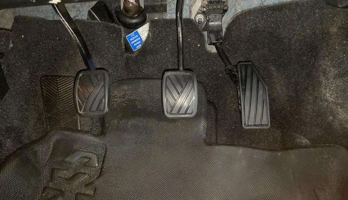 2019 Maruti Baleno ZETA PETROL 1.2, Petrol, Manual, 85,592 km, Pedals