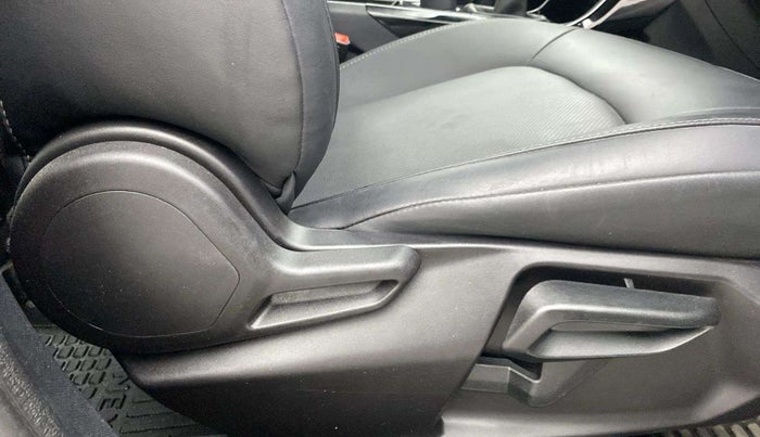 2023 Tata NEXON XZ PLUS LUX SUNROOF DARK PETROL, Petrol, Manual, 11,078 km, Driver Side Adjustment Panel