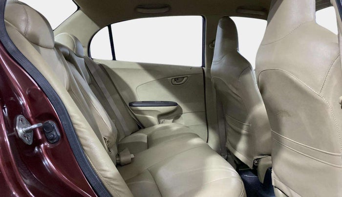 2013 Honda Amaze 1.2L I-VTEC S, CNG, Manual, 54,685 km, Right Side Rear Door Cabin