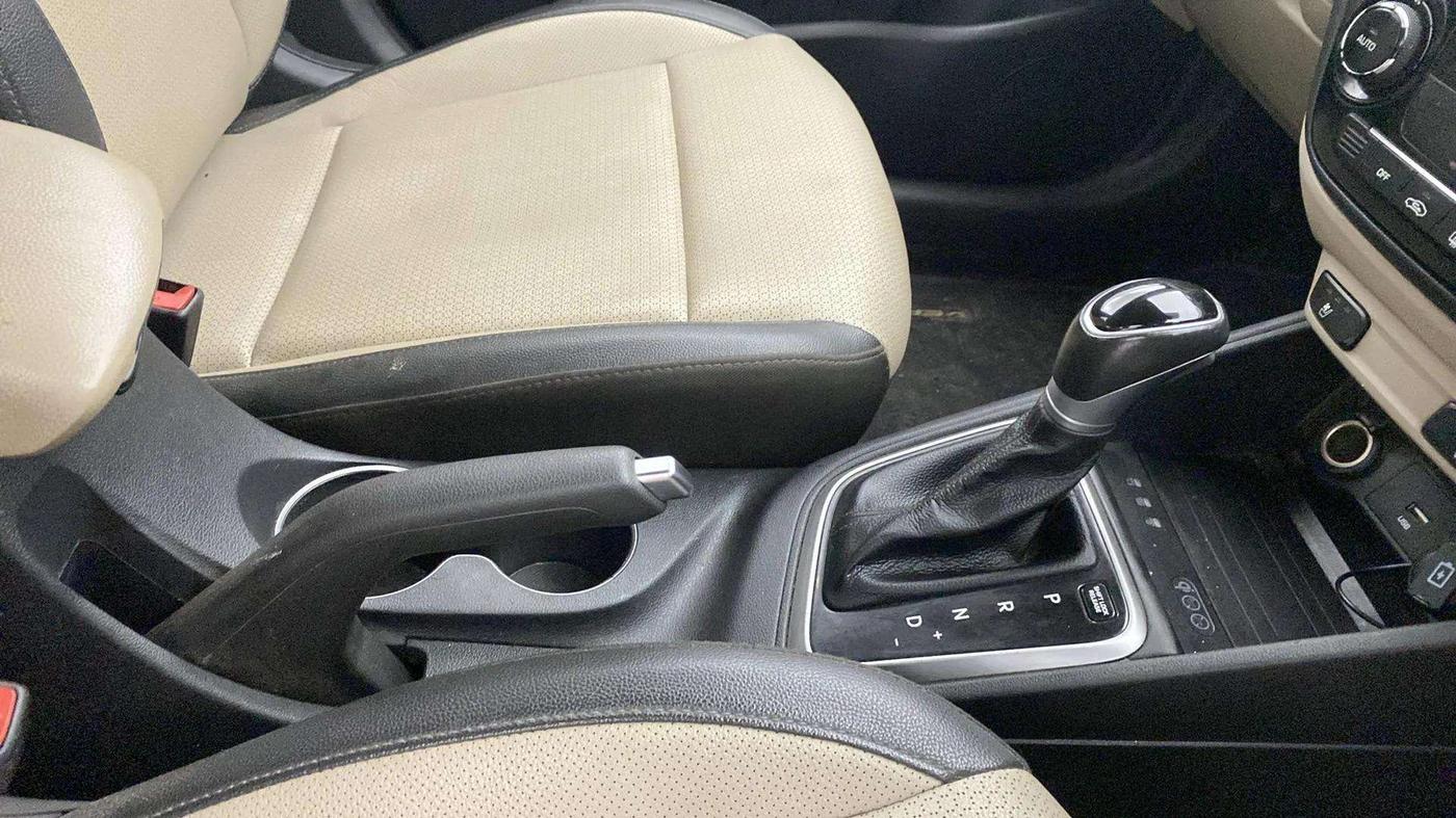 2021 Hyundai Verna SX (O) 1.5 VTVT IVT, Petrol, Automatic, 77,085 km, Gear Lever