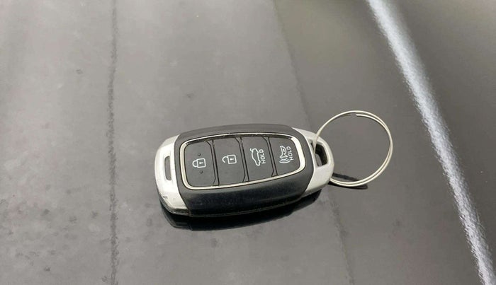 2021 Hyundai Verna SX (O) 1.5 VTVT IVT, Petrol, Automatic, 76,367 km, Key Close Up