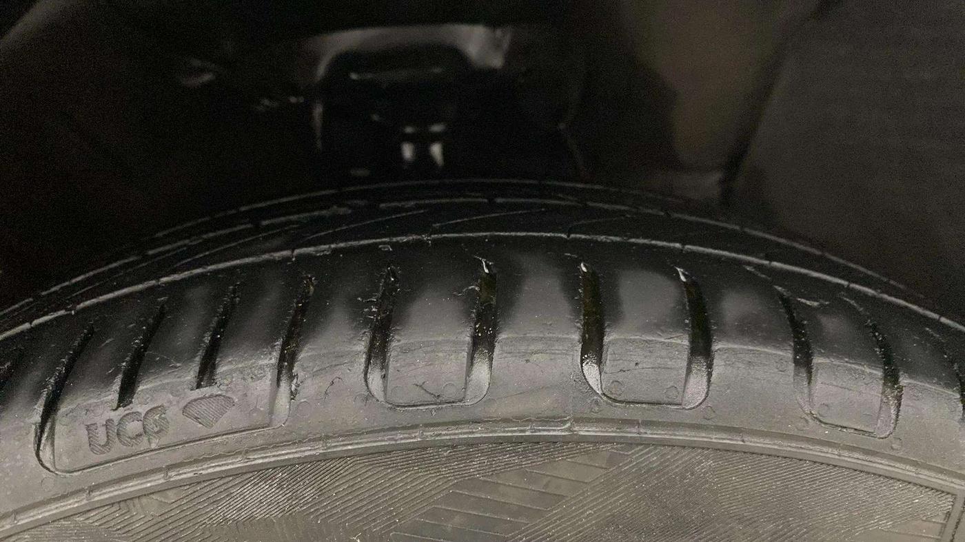 2021 Hyundai Verna SX (O) 1.5 VTVT IVT, Petrol, Automatic, 77,085 km, Right Front Tyre Tread