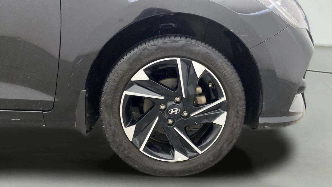 2021 Hyundai Verna SX (O) 1.5 VTVT IVT, Petrol, Automatic, 77,085 km, Right Front Wheel