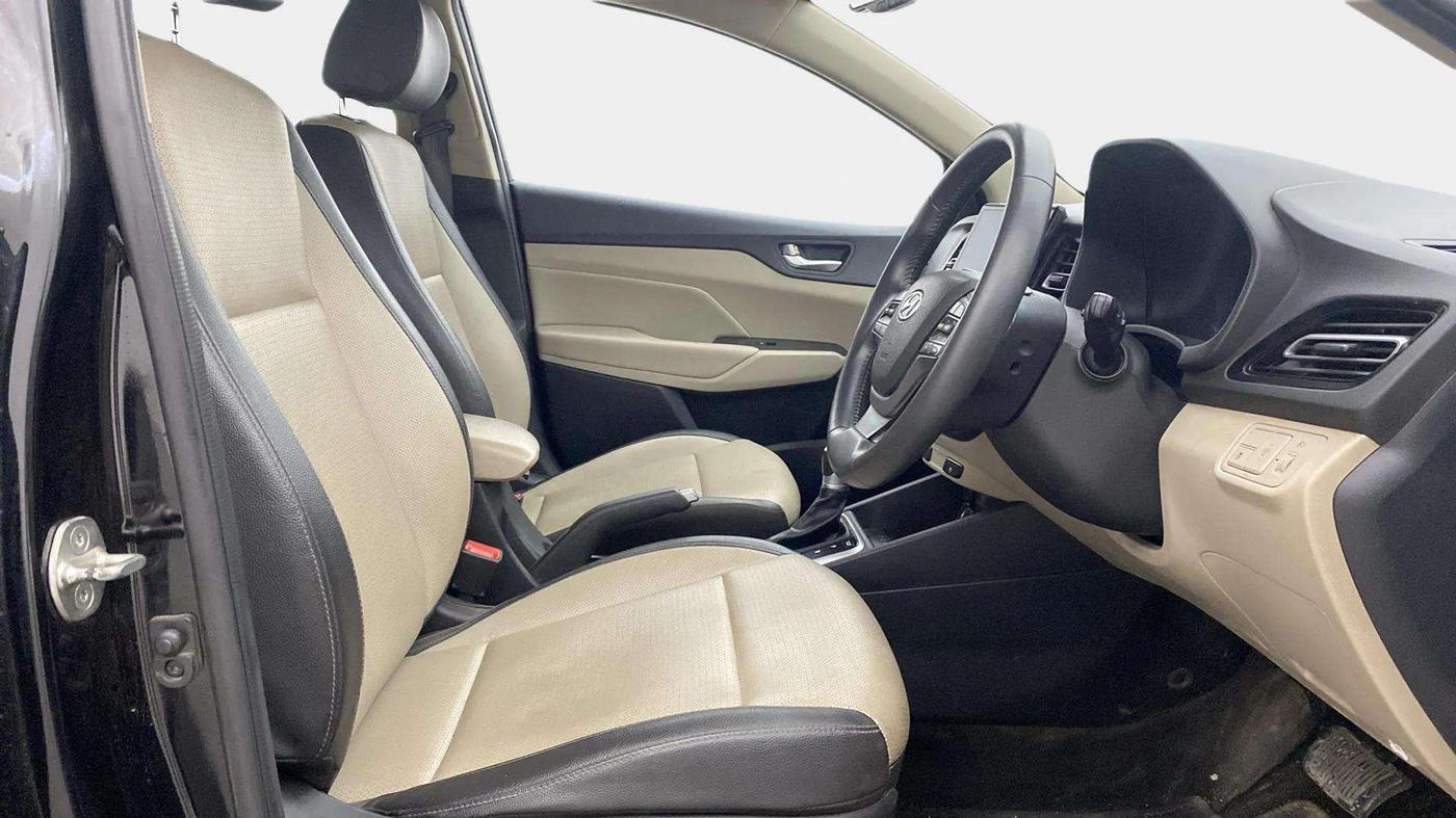 2021 Hyundai Verna SX (O) 1.5 VTVT IVT, Petrol, Automatic, 77,085 km, Right Side Front Door Cabin