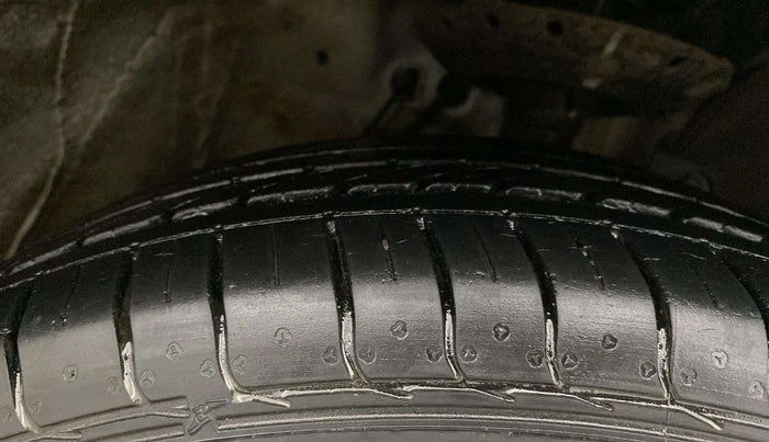 2017 Honda WR-V 1.2L I-VTEC S MT, Petrol, Manual, 32,943 km, Right Front Tyre Tread