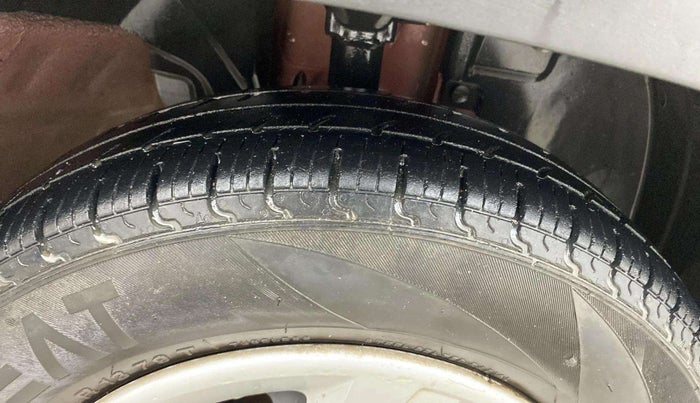 2019 Renault Kwid RXL, Petrol, Manual, 52,252 km, Right Front Tyre Tread