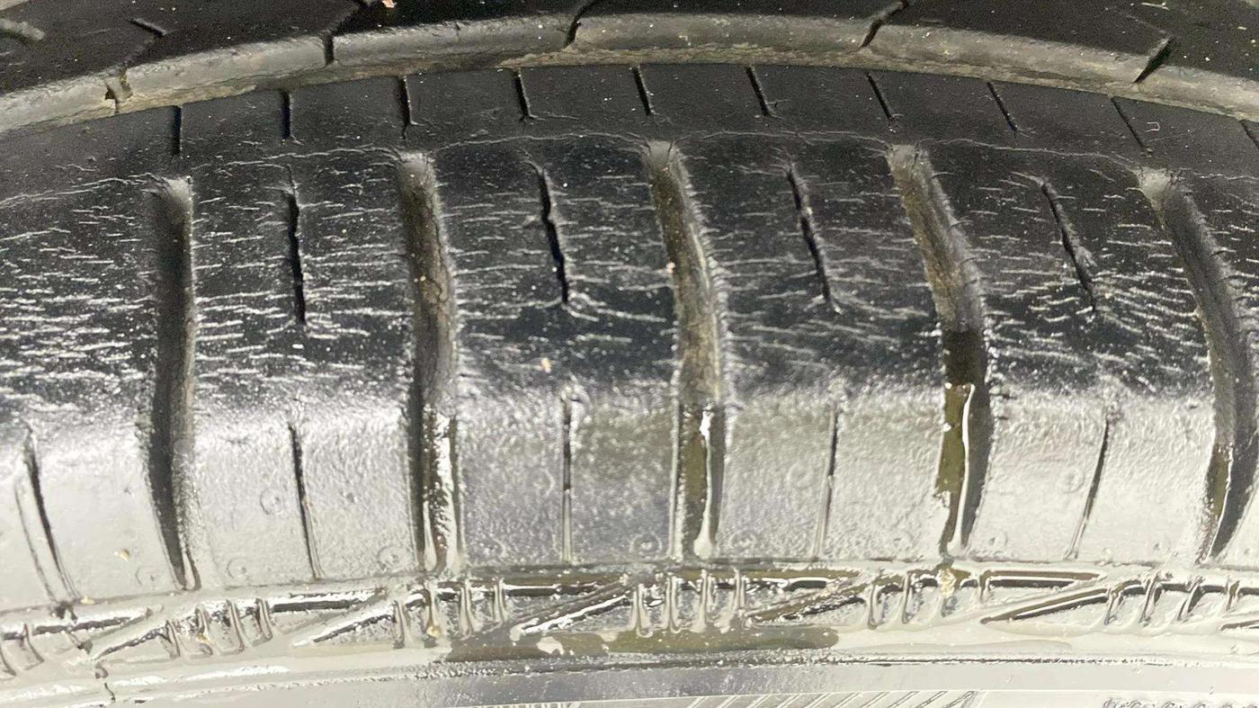 2018 Maruti Celerio ZXI AMT, Petrol, Automatic, 29,405 km, Right Front Tyre Tread