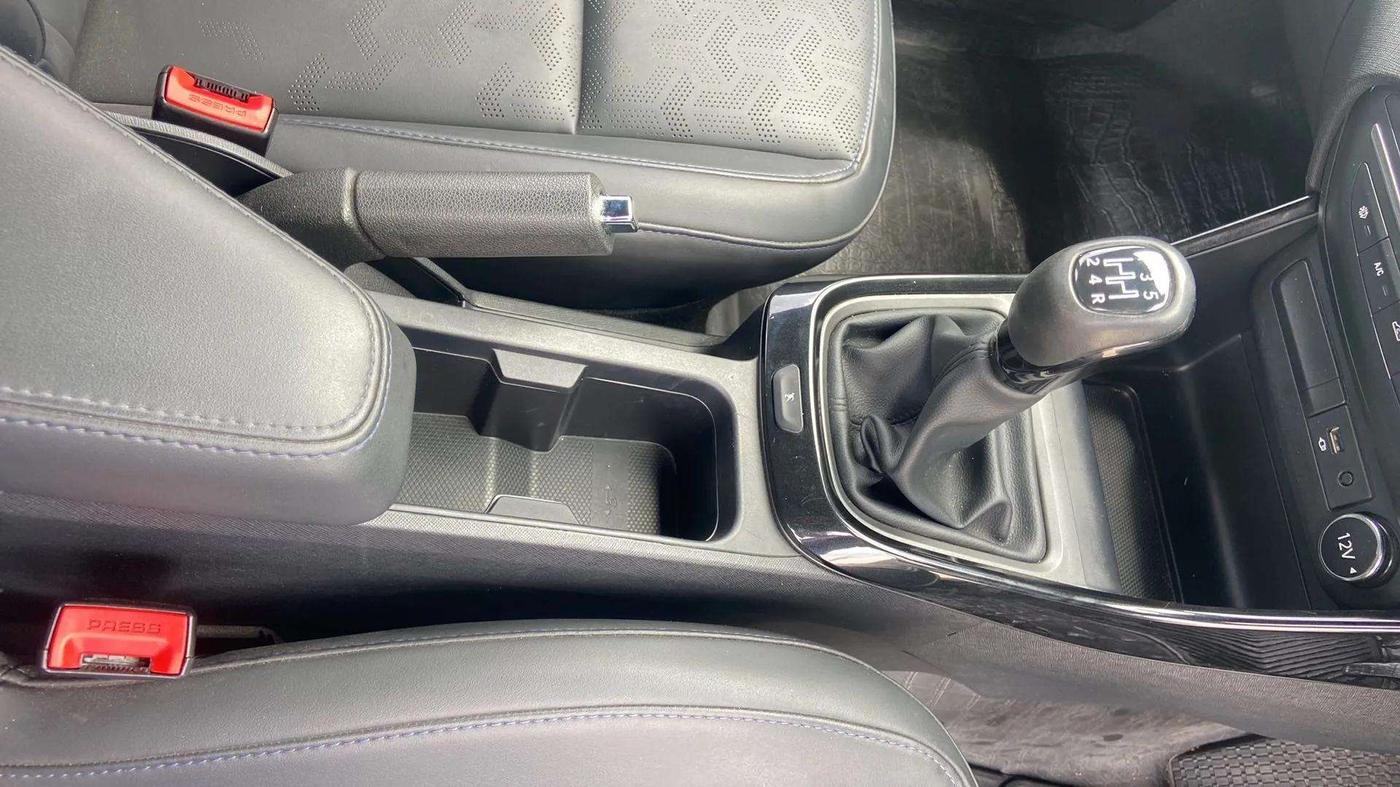 2022 Tata ALTROZ XZ PLUS I-TURBO PETROL DARK EDITION, Petrol, Manual, 38,326 km, Gear Lever