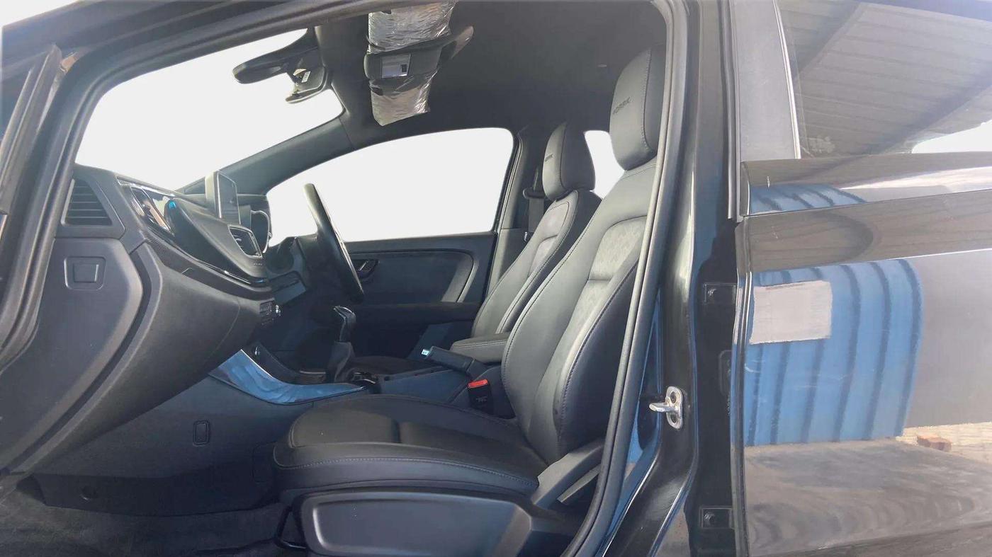 2022 Tata ALTROZ XZ PLUS I-TURBO PETROL DARK EDITION, Petrol, Manual, 38,326 km, Right Side Front Door Cabin