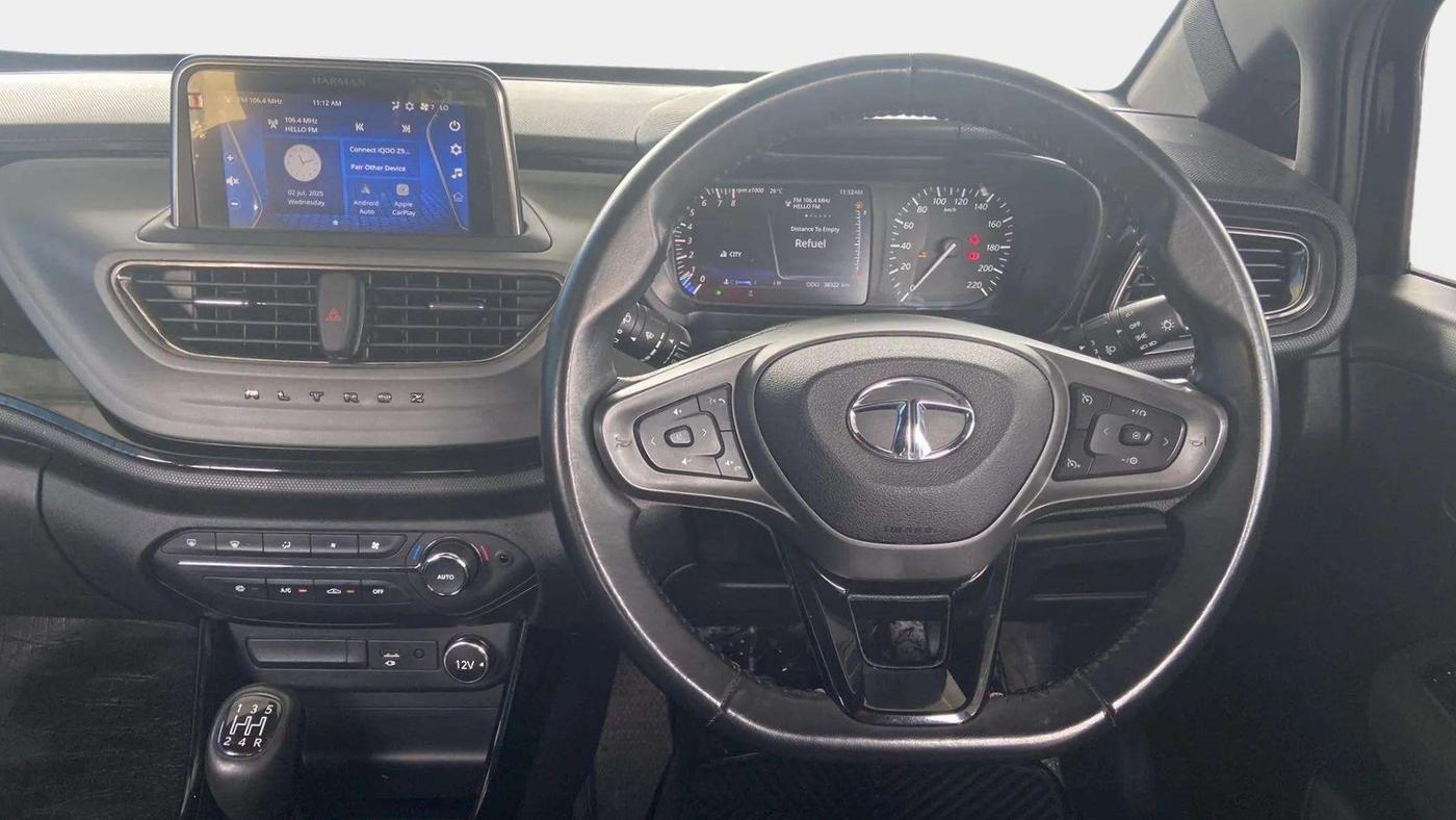 2022 Tata ALTROZ XZ PLUS I-TURBO PETROL DARK EDITION, Petrol, Manual, 38,326 km, Steering Wheel Close Up