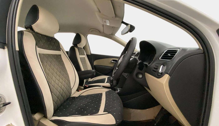 2017 Volkswagen Ameo HIGHLINE1.2L, Petrol, Manual, 32,090 km, Right Side Front Door Cabin