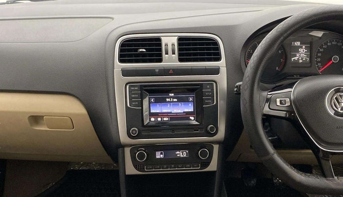 2017 Volkswagen Ameo HIGHLINE1.2L, Petrol, Manual, 32,090 km, Air Conditioner