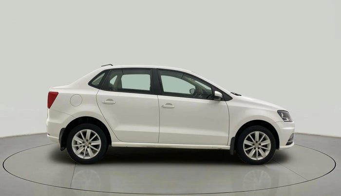 2017 Volkswagen Ameo HIGHLINE1.2L, Petrol, Manual, 32,090 km, Right Side View