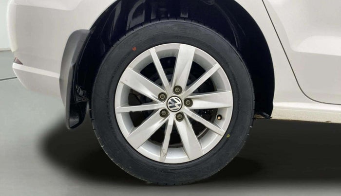 2017 Volkswagen Ameo HIGHLINE1.2L, Petrol, Manual, 32,090 km, Right Rear Wheel