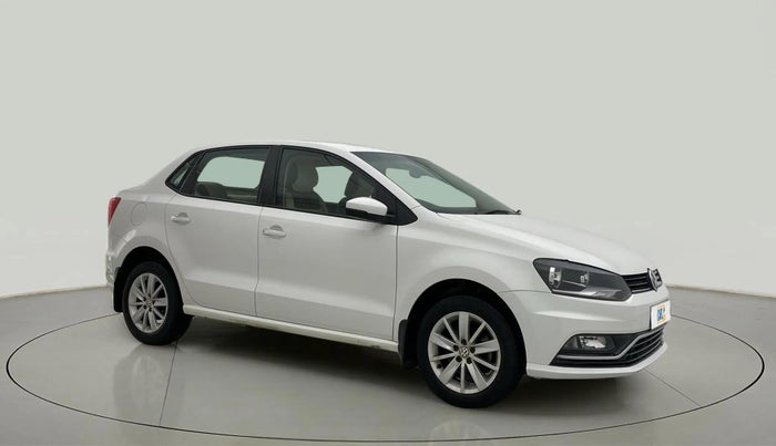 2017 Volkswagen Ameo HIGHLINE1.2L, Petrol, Manual, 32,090 km, Right Front Diagonal