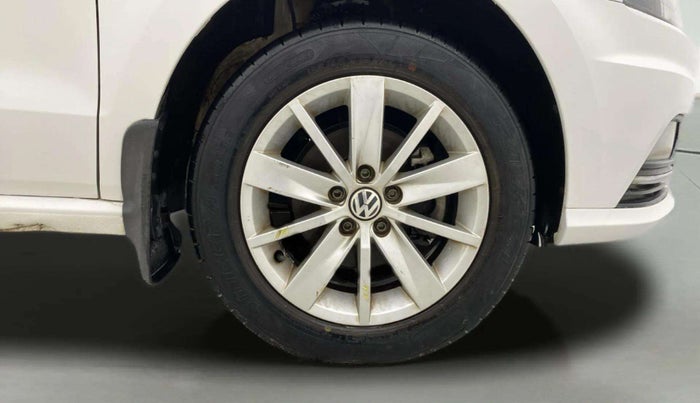 2017 Volkswagen Ameo HIGHLINE1.2L, Petrol, Manual, 32,090 km, Right Front Wheel