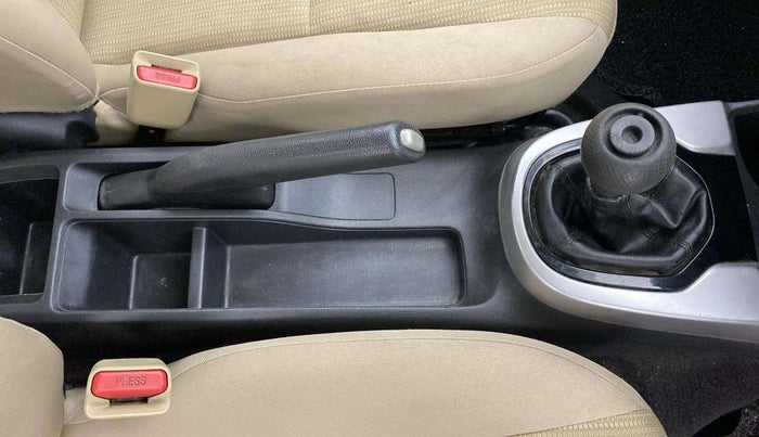 2017 Honda Jazz 1.2L I-VTEC V, Petrol, Manual, 87,334 km, Gear Lever