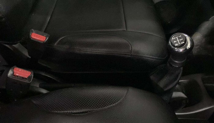 2015 Maruti Wagon R 1.0 LXI, Petrol, Manual, 41,656 km, Gear Lever