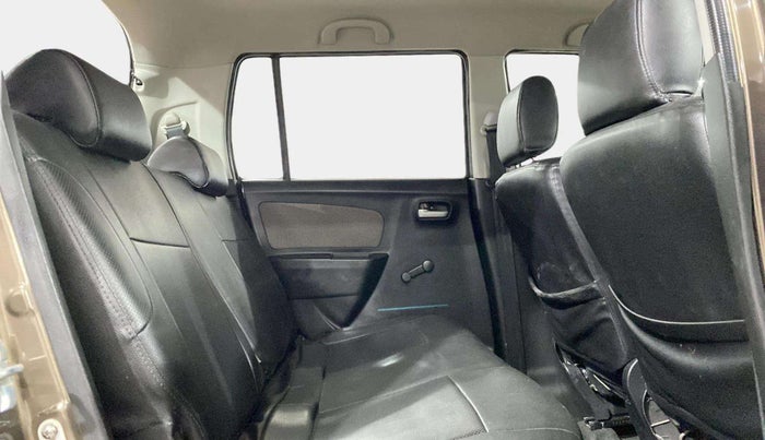 2015 Maruti Wagon R 1.0 LXI, Petrol, Manual, 41,656 km, Right Side Rear Door Cabin