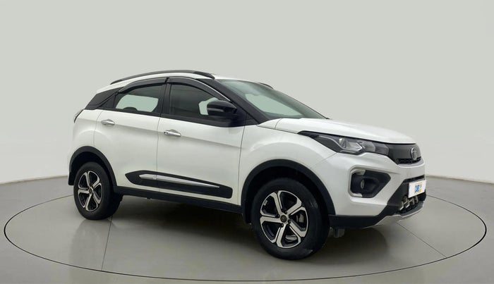 2022 Tata NEXON XZA PLUS (PREMIUM) PETROL, Petrol, Automatic, 17,348 km, Right Front Diagonal