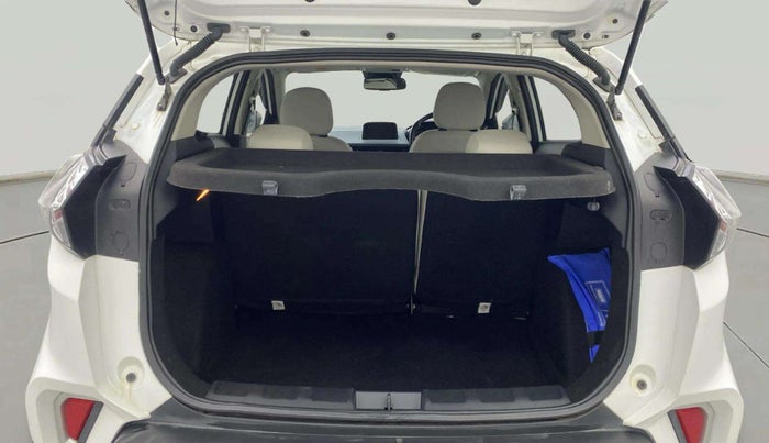 2022 Tata NEXON XZA PLUS (PREMIUM) PETROL, Petrol, Automatic, 17,348 km, Boot Inside