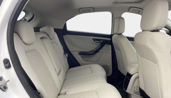 2022 Tata NEXON XZA PLUS (PREMIUM) PETROL, Petrol, Automatic, 17,348 km, Right Side Rear Door Cabin