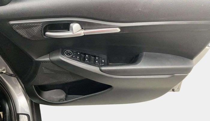 2020 KIA SELTOS HTK PLUS AT 1.5 DIESEL, Diesel, Automatic, 59,278 km, Driver Side Door Panels Control