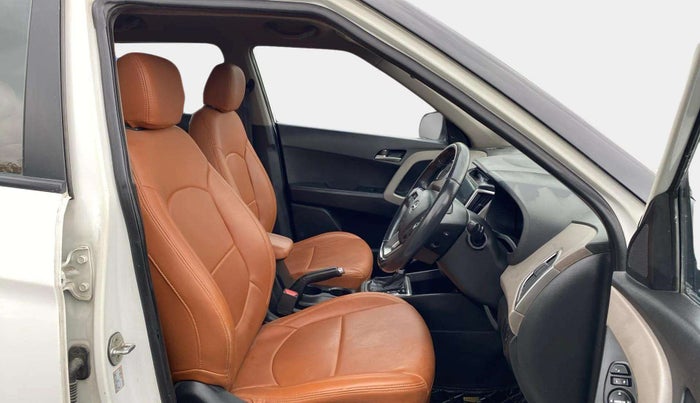 2016 Hyundai Creta SX PLUS AT 1.6 PETROL, Petrol, Automatic, 51,443 km, Right Side Front Door Cabin