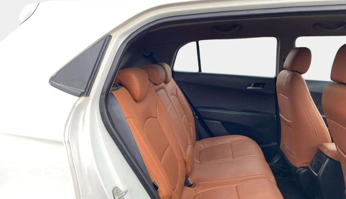 2016 Hyundai Creta SX PLUS AT 1.6 PETROL, Petrol, Automatic, 51,443 km, Right Side Rear Door Cabin