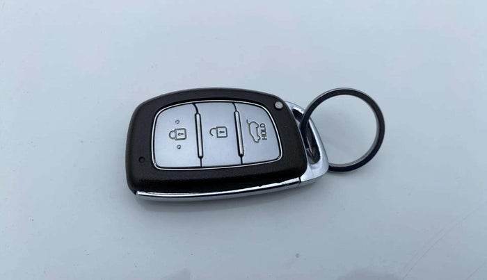 2016 Hyundai Creta SX PLUS AT 1.6 PETROL, Petrol, Automatic, 51,443 km, Key Close Up