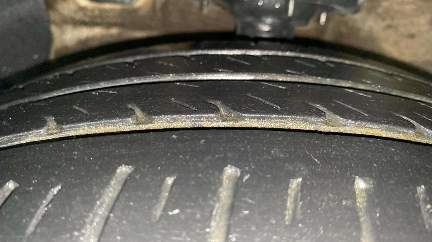 2018 Hyundai Xcent SX 1.2 (O), Petrol, Manual, 99,758 km, Left Front Tyre Tread