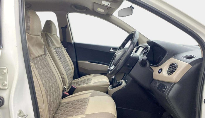 2018 Hyundai Xcent SX 1.2 (O), Petrol, Manual, 99,758 km, Right Side Front Door Cabin