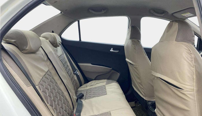 2018 Hyundai Xcent SX 1.2 (O), Petrol, Manual, 99,758 km, Right Side Rear Door Cabin