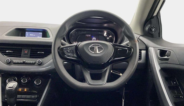 2022 Tata NEXON XM SUNROOF PETROL, Petrol, Manual, 26,016 km, Steering Wheel Close Up