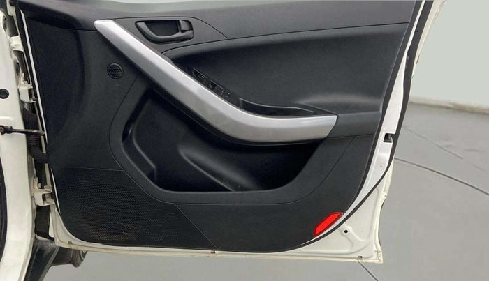 2022 Tata NEXON XM SUNROOF PETROL, Petrol, Manual, 26,016 km, Driver Side Door Panels Control