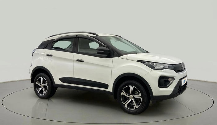2022 Tata NEXON XM SUNROOF PETROL, Petrol, Manual, 26,016 km, Right Front Diagonal