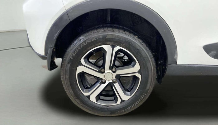 2022 Tata NEXON XM SUNROOF PETROL, Petrol, Manual, 26,016 km, Right Rear Wheel