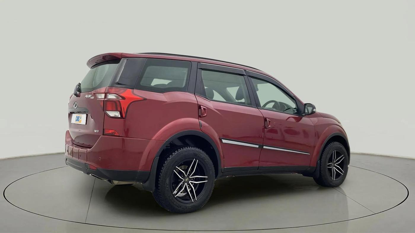 2018 Mahindra XUV500 W9, Diesel, Manual, 60,452 km, Right Back Diagonal